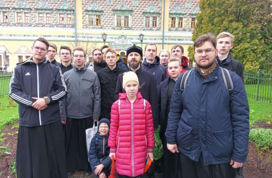 Экскурсия в Свято-Троицкую Сергиеву Лавру